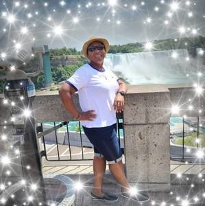 Meet your Posher, Desreen